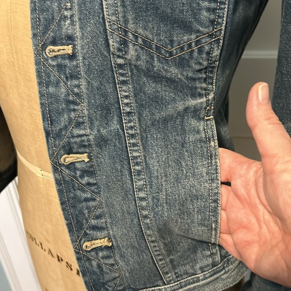 Madewell Denim Jacket - Picture 7 of 9